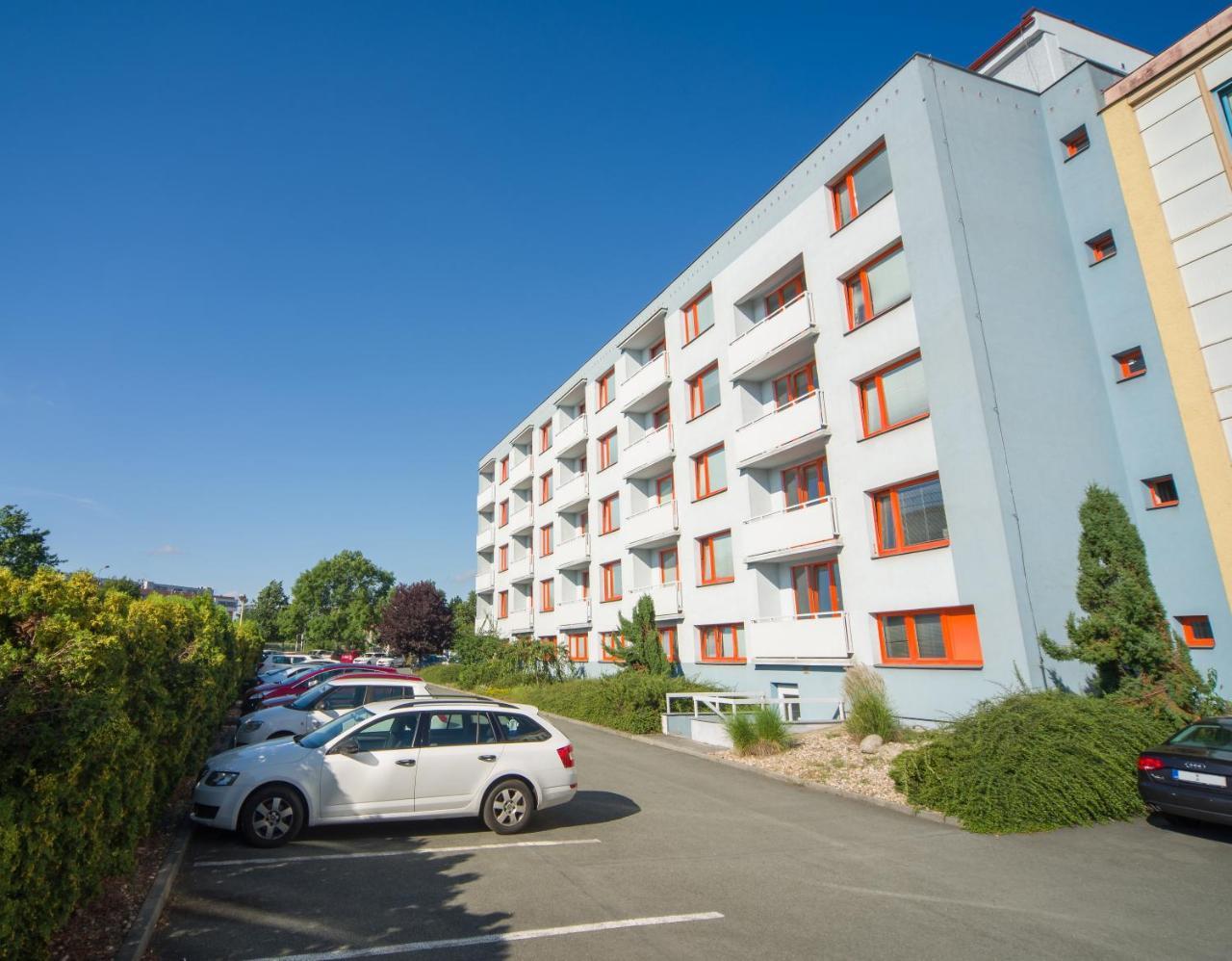 Hotel Arnost Garni Pardubice Exterior photo