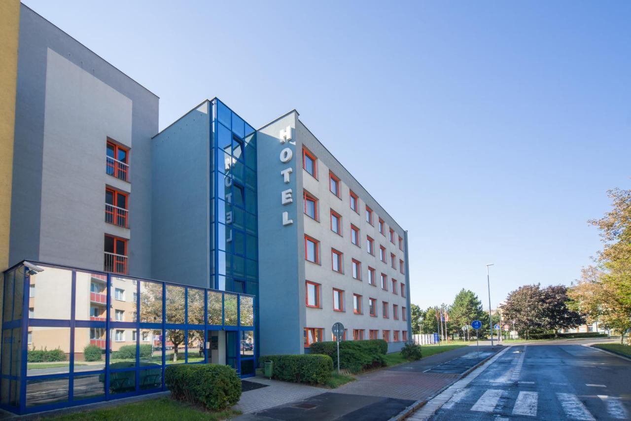 Hotel Arnost Garni Pardubice Exterior photo